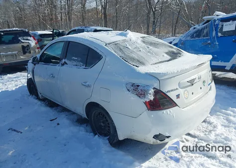 2013 Nissan Versa 1.6 Sv from USA, damaged, VIN 3N1CN7AP8DL875745